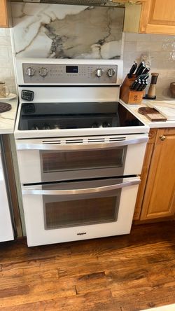 Whirlpool Double Oven Electric Range