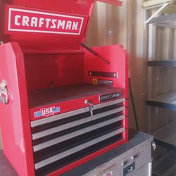 Craftsman  2000 Series 4 Drawer Top Tool Chest W/ Power Outlet And USB , And Keys To Lock