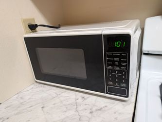Microwave 700 watts