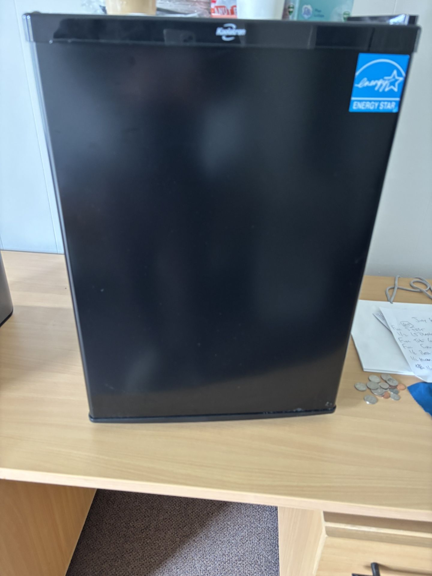 Mini fridge $20