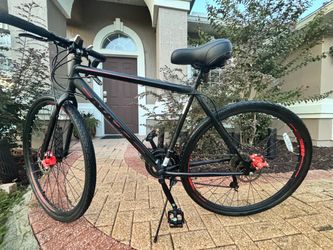 KENT Black and Red 700c Hybrid Bike