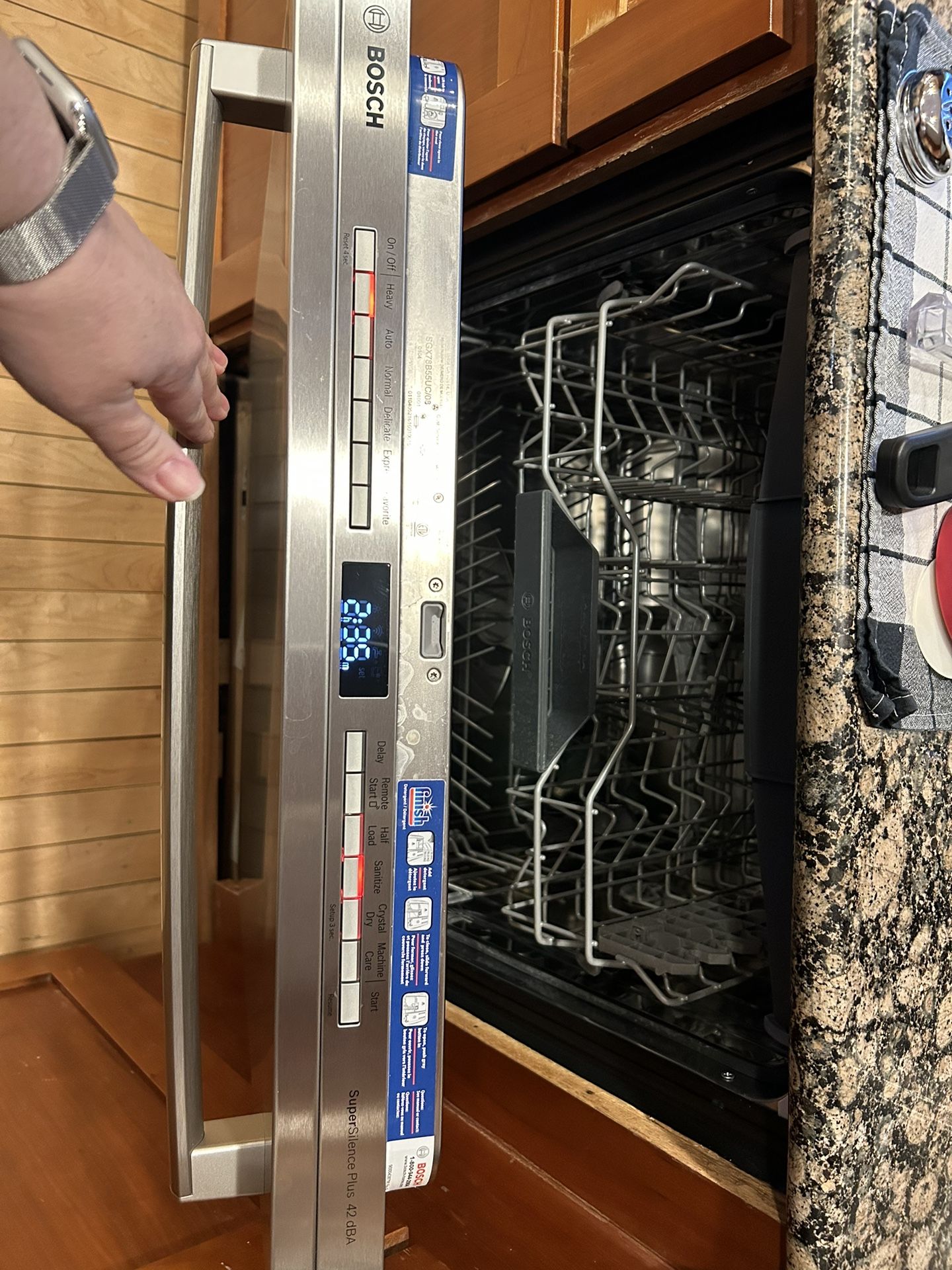 Bosch 800 Series SGX78B55UC 24 Inch Fully Integrated Smart Dishwasher