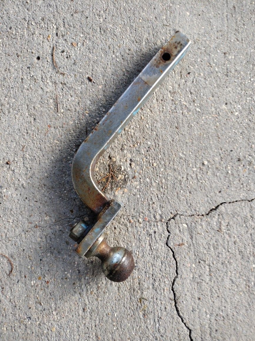 2" Ball And Hitch For 1 1/4"  Receiver