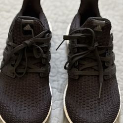 Women Adidas Ultra Boost Size 7 