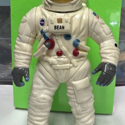 Astronaut Bean 1998 Bandai 