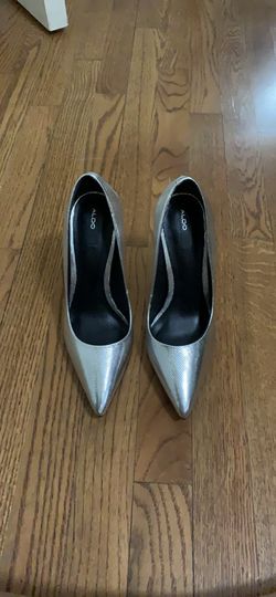 Aldo Stessy metallic silver pumps