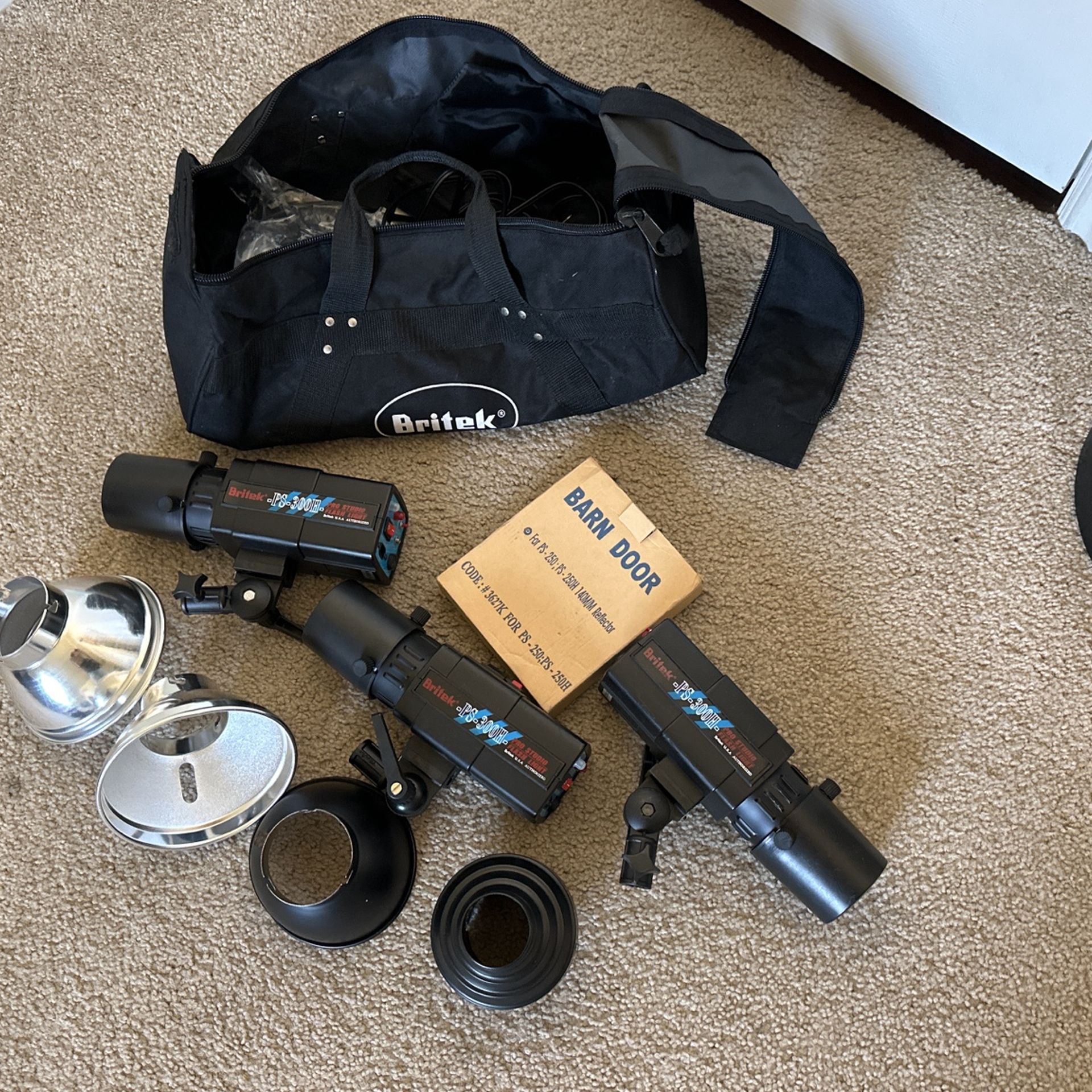 Britek PS-300H Professional Studio Flash Light
