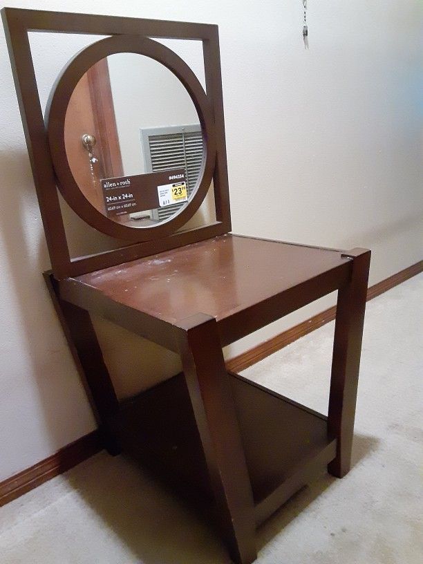 End / Side Table / Nightstand and BRAND NEW Allen + Roth 2-Way Hanging Mirror - Solid Wood Furniture

End Table 23.5 x 23 x 25 H