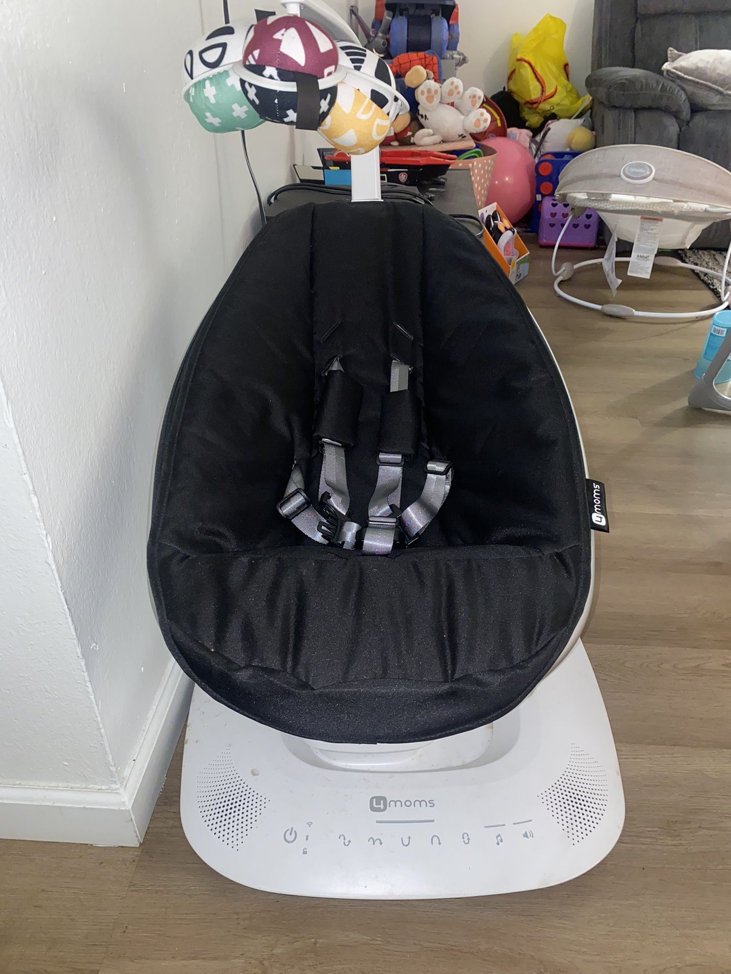 4moms mamaRoo Multi-Motion Baby Swing Smart Connectivity