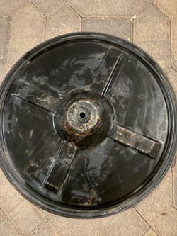 Original 1961-62 Spare tire hold down cover