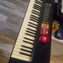 Yamaha electric keyboard