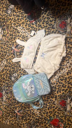 New set with back pack and wallet