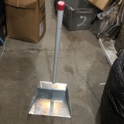 New Dust Pan $6