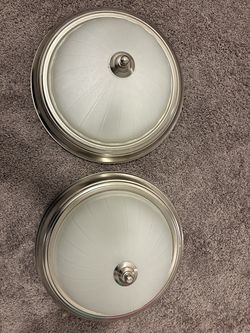 Light fixtures