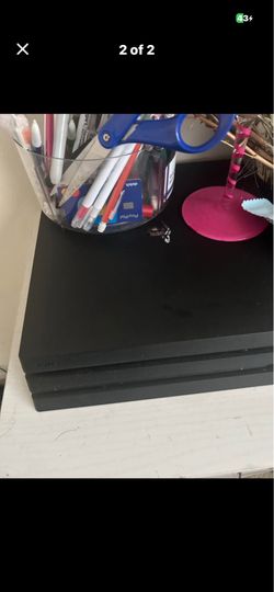 PS4 and controllers