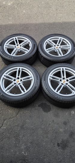 19" Staggered Porsche Macan Wheels With New Michelin Tires. Bolt Pattern Is 5×112. 