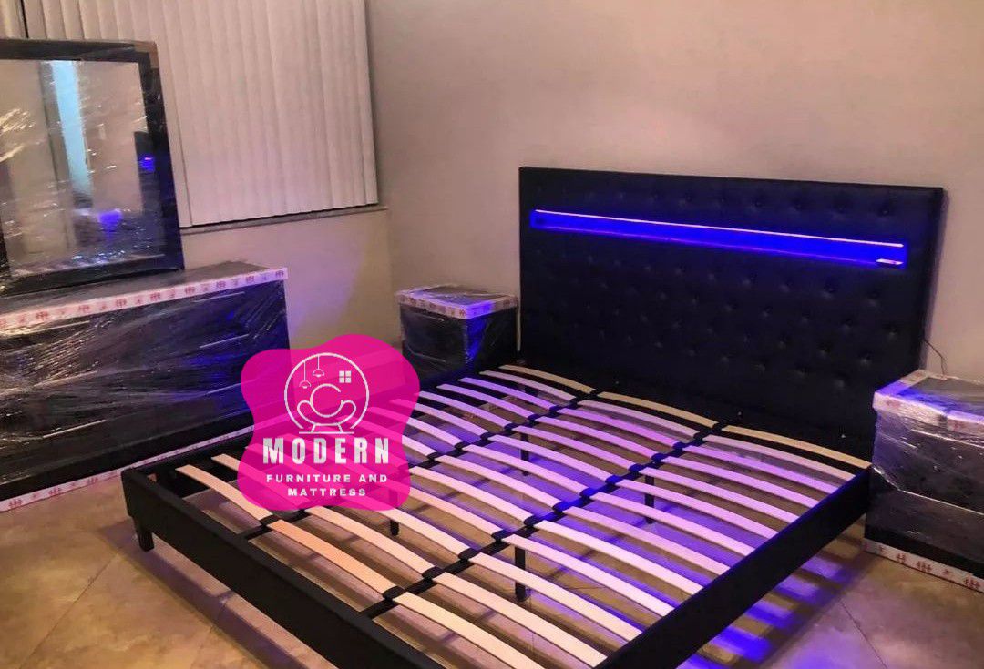 BED FRAME QUEEN SIZE BEAUTIFUL LED LIGHTS 🆕LIMITED TIME OFFER 👈HOT 🔥SALE 