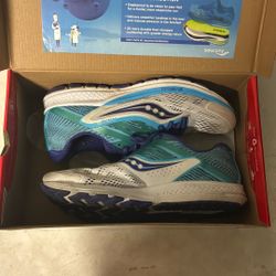 Women’s Saucony Running Shoes