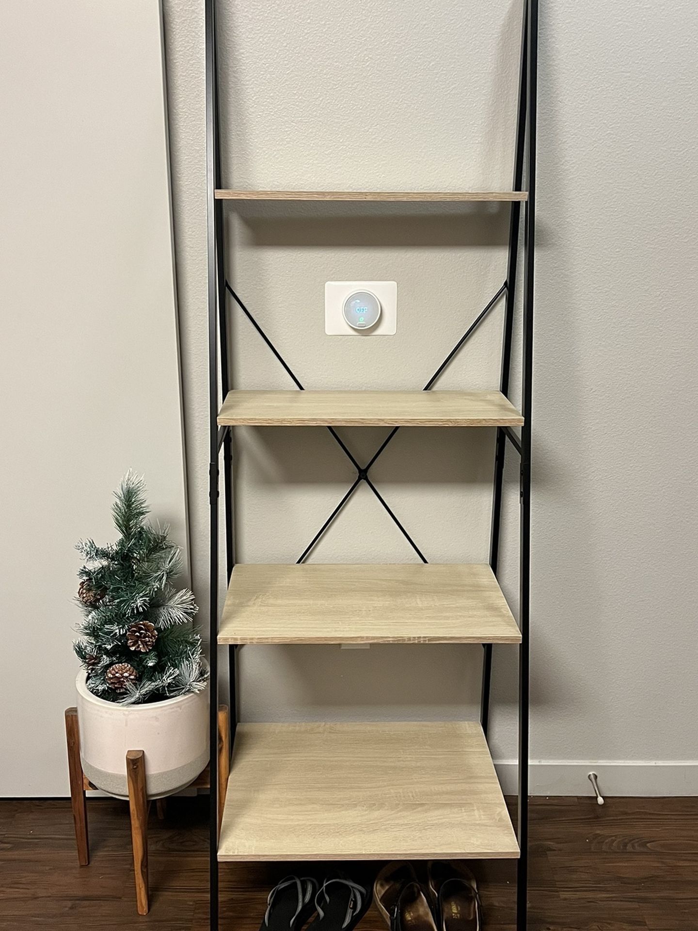 Shelves/bookcase for Sale in Escondido, CA OfferUp