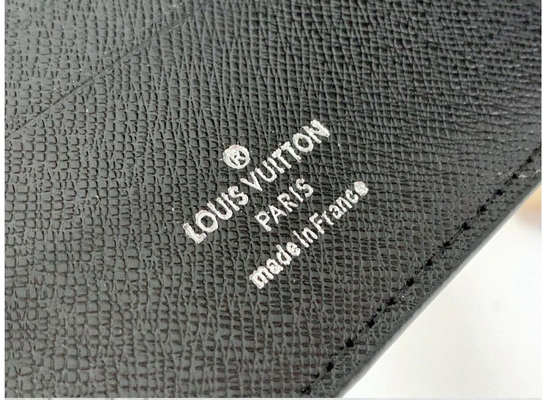 Louis Vuitton Bifold Wallet Men’s Black