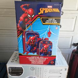 New in box Spiderman Carry-on Luggage and backpack set Sells at costco for $69 plus tax