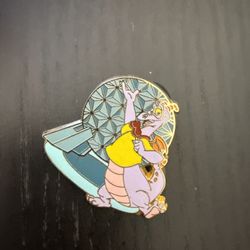 Figment pin