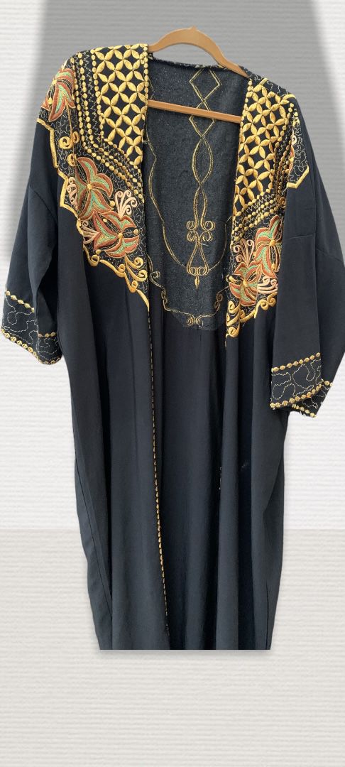 embroidered Robe Size M/L