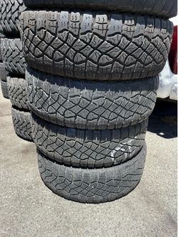 Vendo 275/65/R18 las 4 llantas Goodyear las 4 por $200