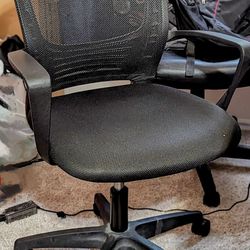 Good Office Chair( Negotiable)