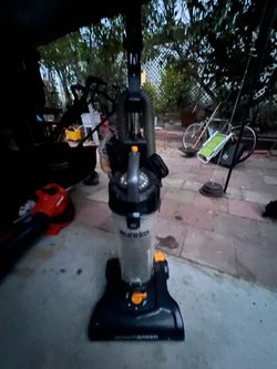Eureka Power Speed Vacuum