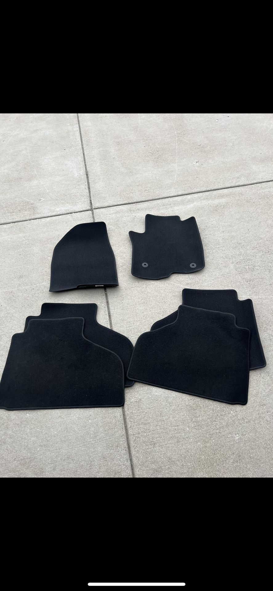 2021+ GMC Yukon / Chevy Tahoe & Suburban Mats