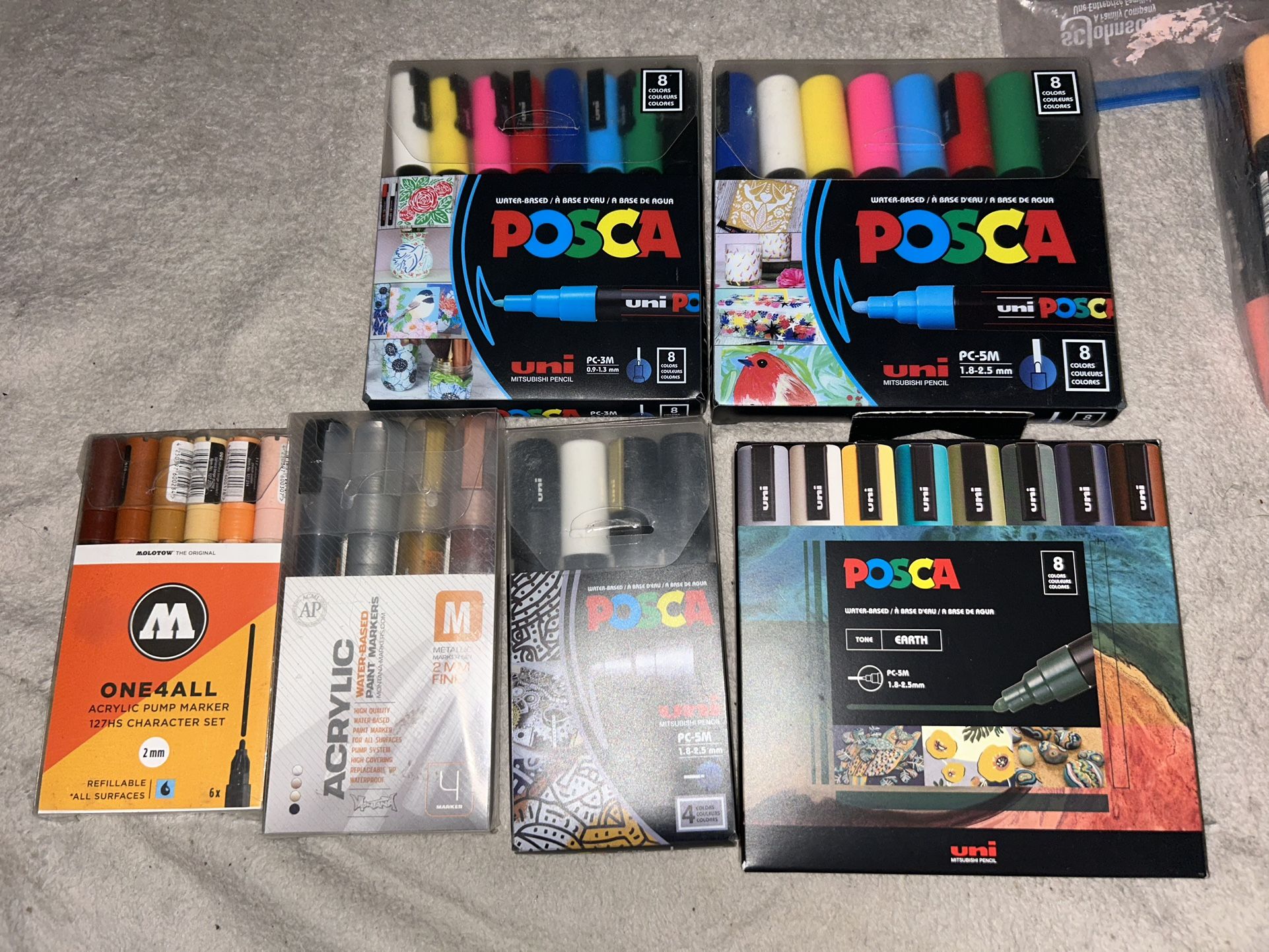 Lot Of 6 POSCA MONTANA MOLOTOW ONE4ALL ACRYLIC PAINT MARKERS - 38 MARKERS TOTAL