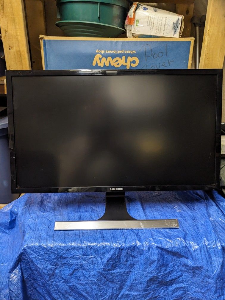Samsung U2 857OD 28-in Monitor