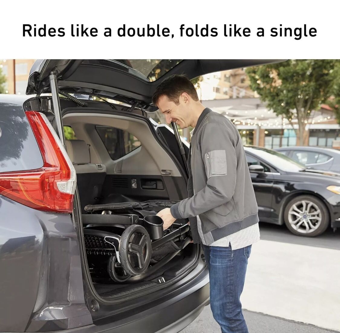 Graco Ready2Grow LX Double Stroller Features Bench Seat