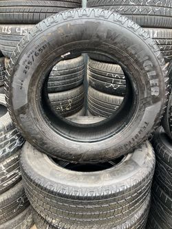 Set of used tire 255/65/17 Goodyear