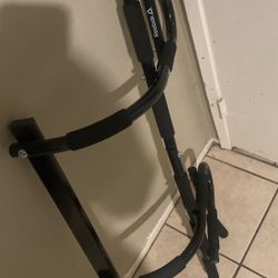 Pull Up Bar