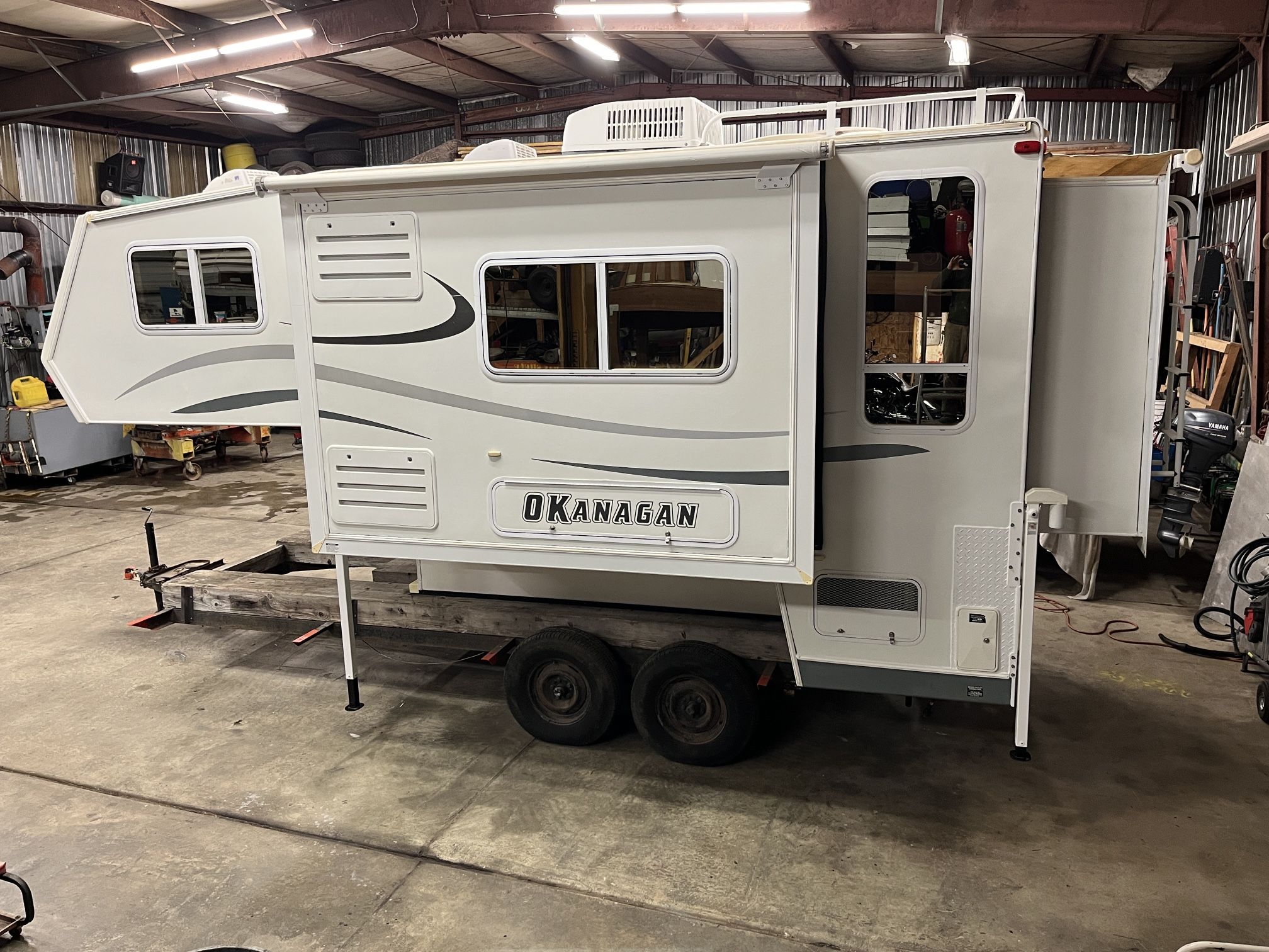 2006 Okanogan Ultimate suite 117DBL
