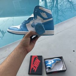 Jordan 1 “UNC”