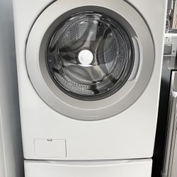 Washer w/Pedestal for Storage