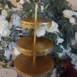 New Gold Cupcake Stand