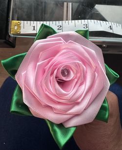Ribbon eternal rose