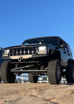 2000 Jeep Cherokee
