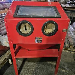 40 LB. Floorblast Cabinet