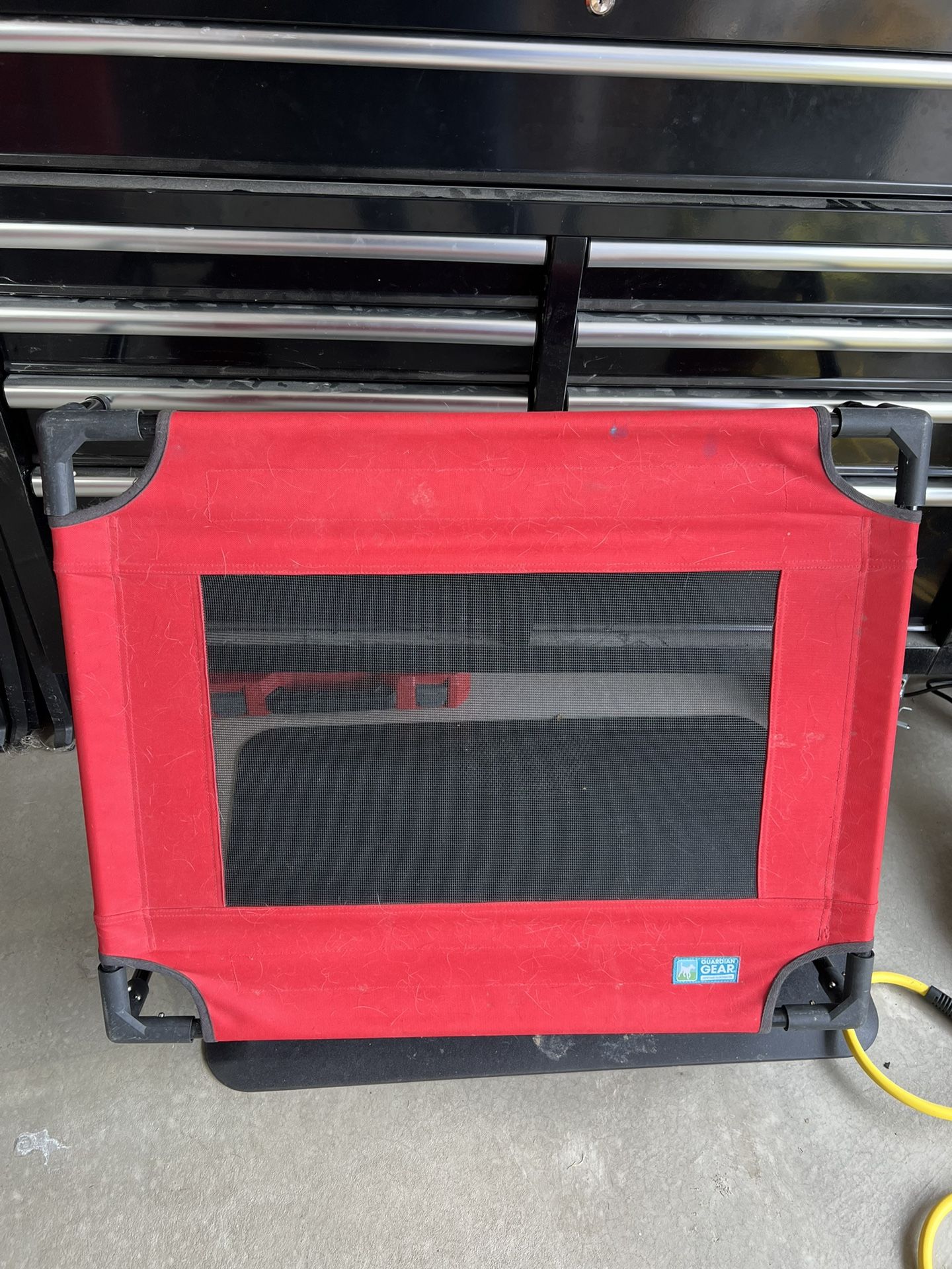 Washable pet cot - Red (30”x24”)