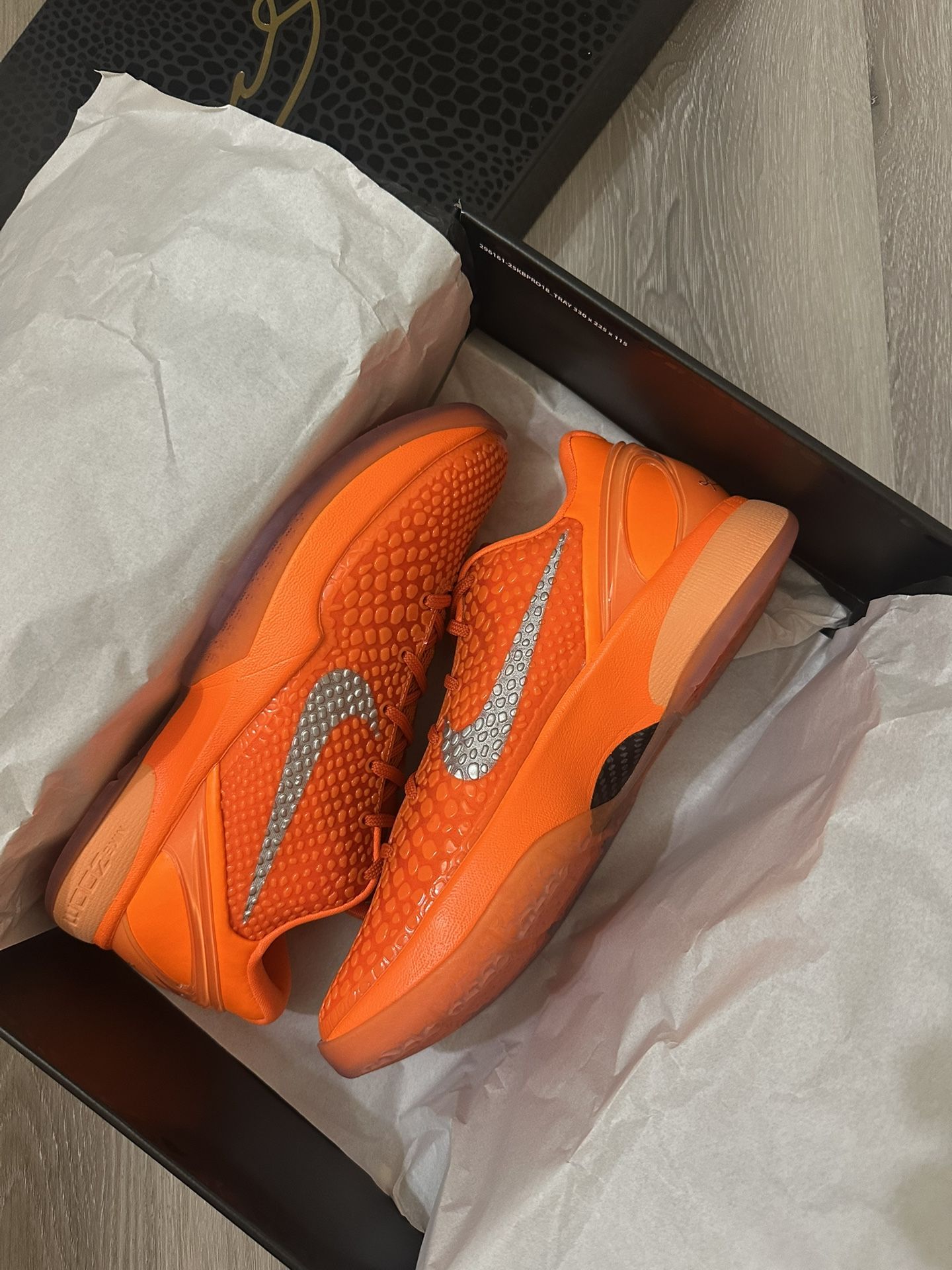 NIKE KOBE VI TOTAL ORANGE WNBA MEN SIZE 8-16 BRAND NEW