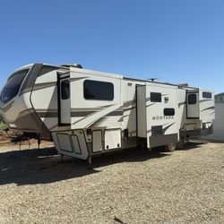 Keystone Montana 3760FL 5th Wheel Trailer $40k OBO