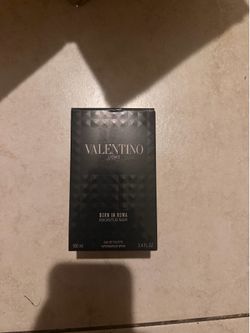 Valentino UOMO born in Roma ROCKSTUD NOIR