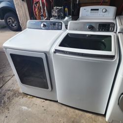 SAMSUNG WASHER AND ELECTRIC DRYER 