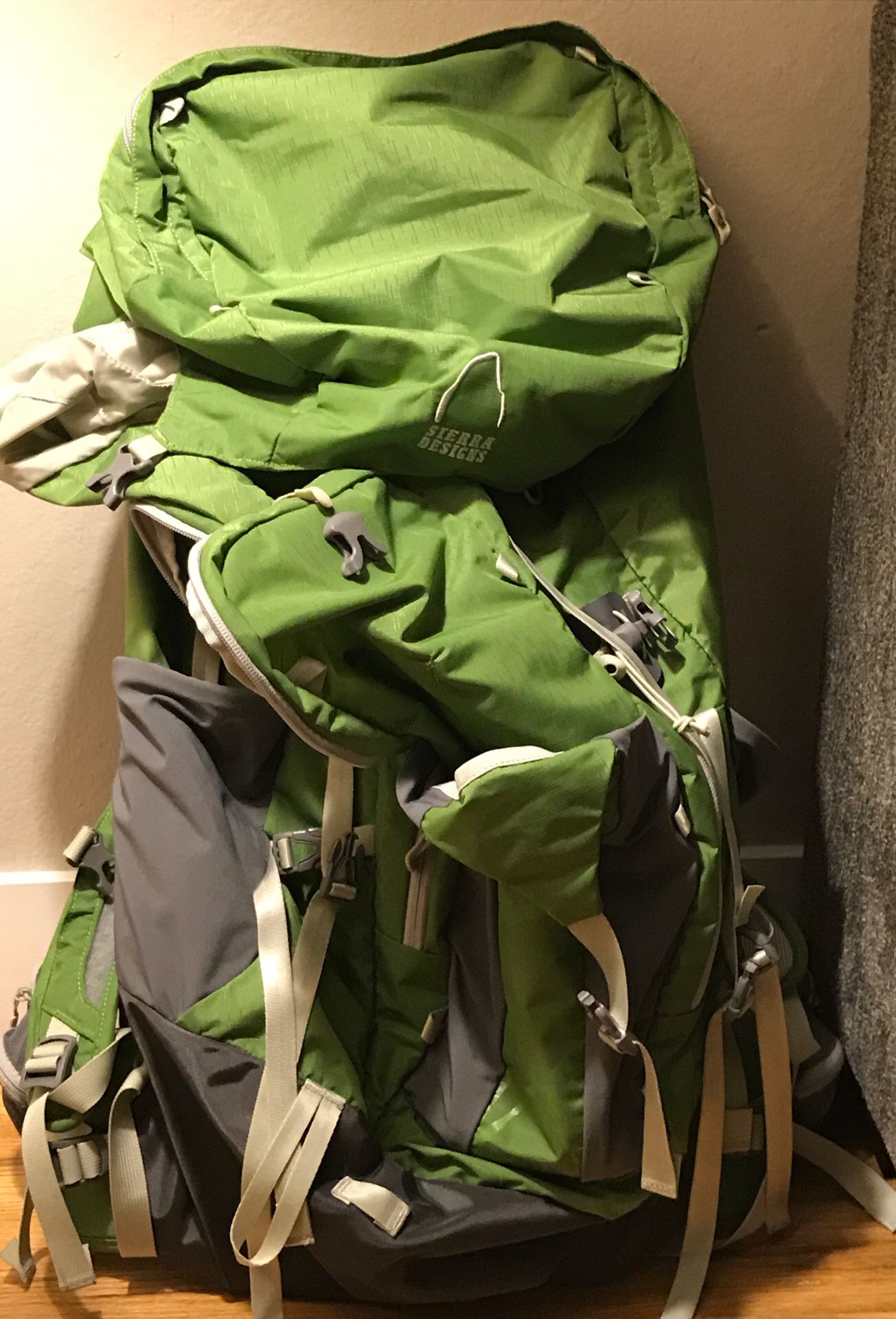 Backpack for hiking