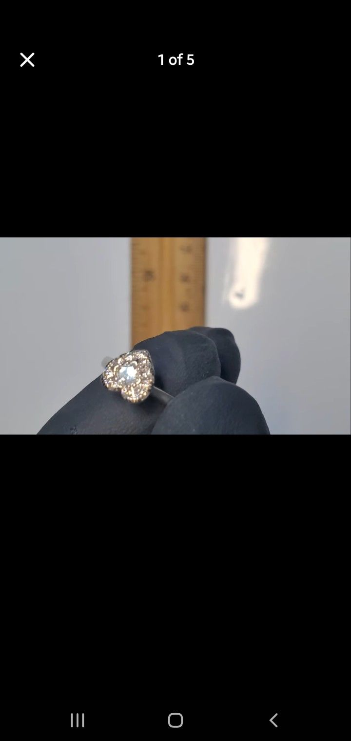 14k https://offerup.com/redirect/?o=U3RhbXAuR29sZA== VVS Natural Diamond, Highly Refractive, Size 6, Vintage